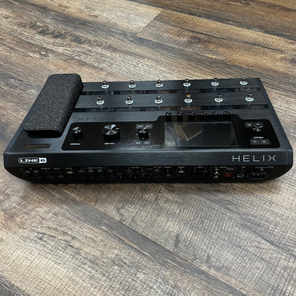 Back of Used Line 6 Helix TFW518