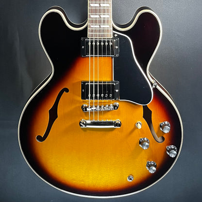 Front of Used Gibson ES-345 Vintage Burst w/case TFW532