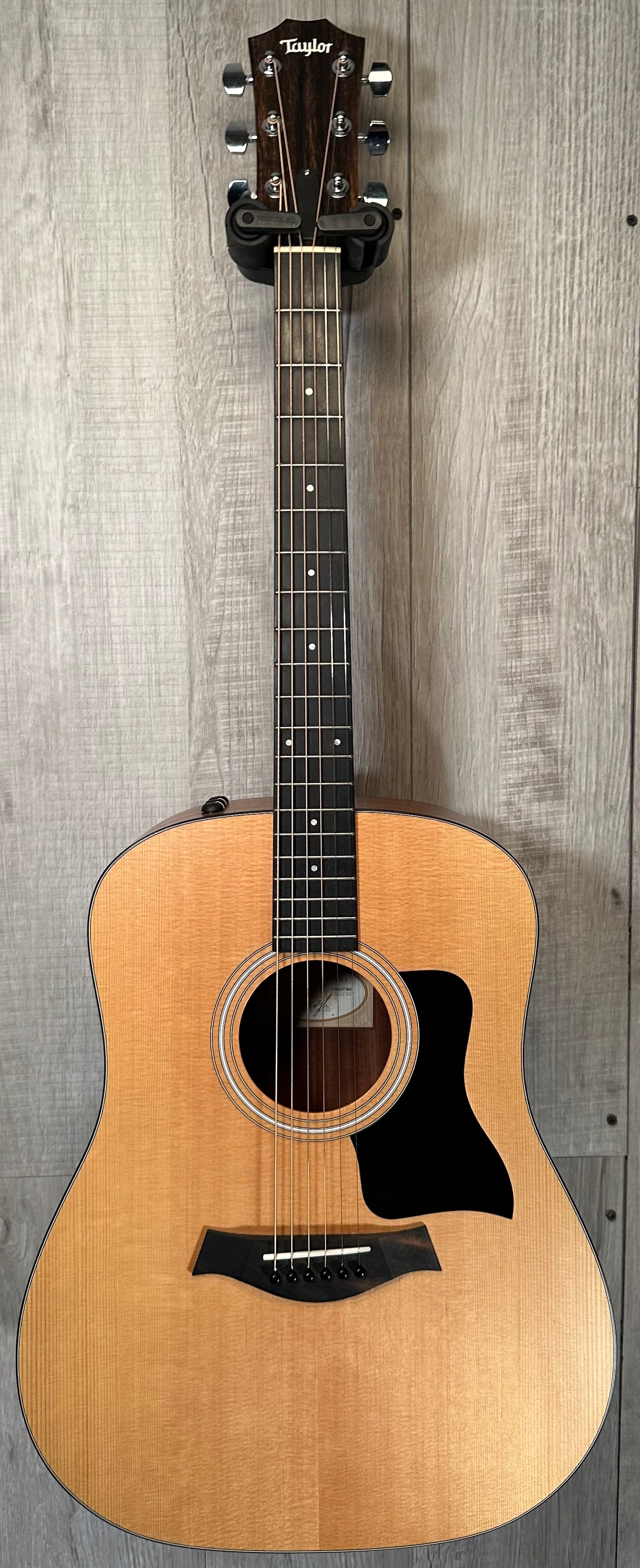 Full front of Used Taylor 110E Natural w/bag TSS3785