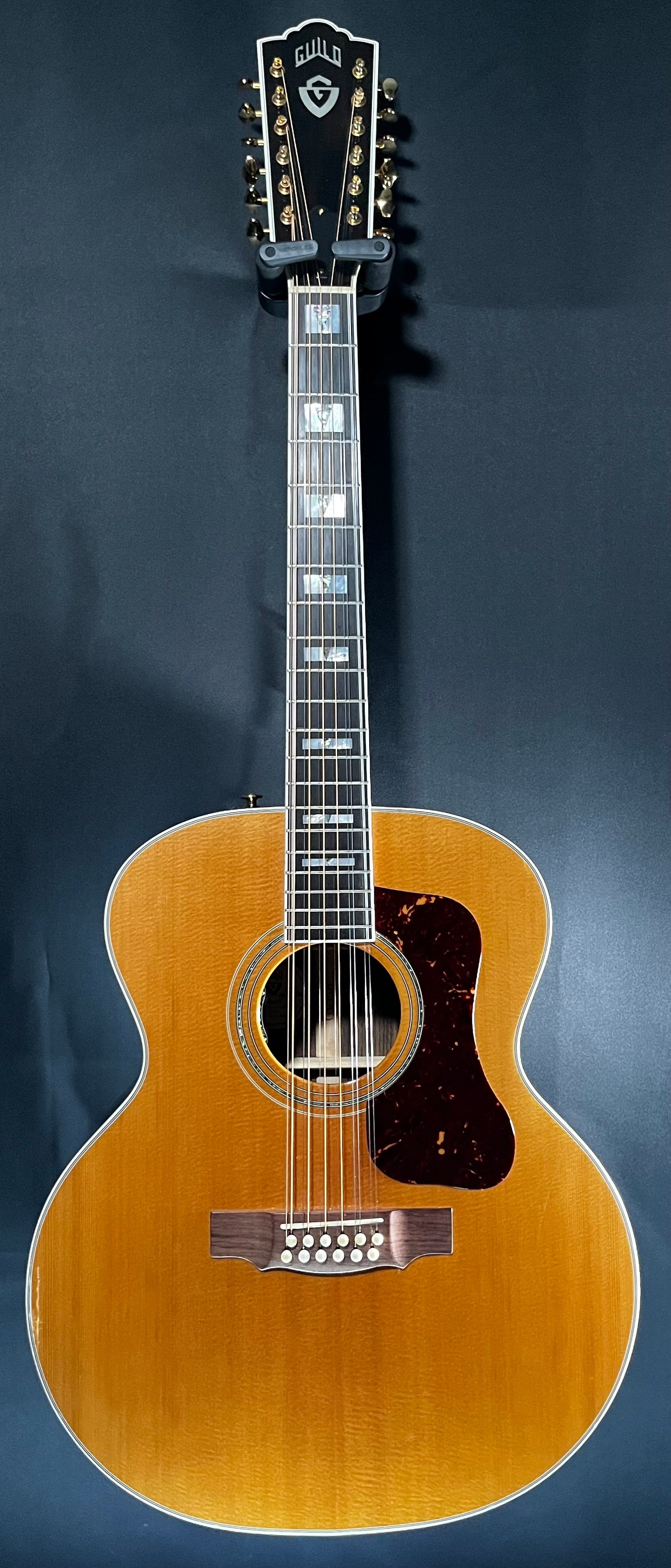 Full front of Used 2009 Guild F-512 12-String Natural w/D-TAR Load 'N Lock Wave-Length Pickup w/Case TFW514