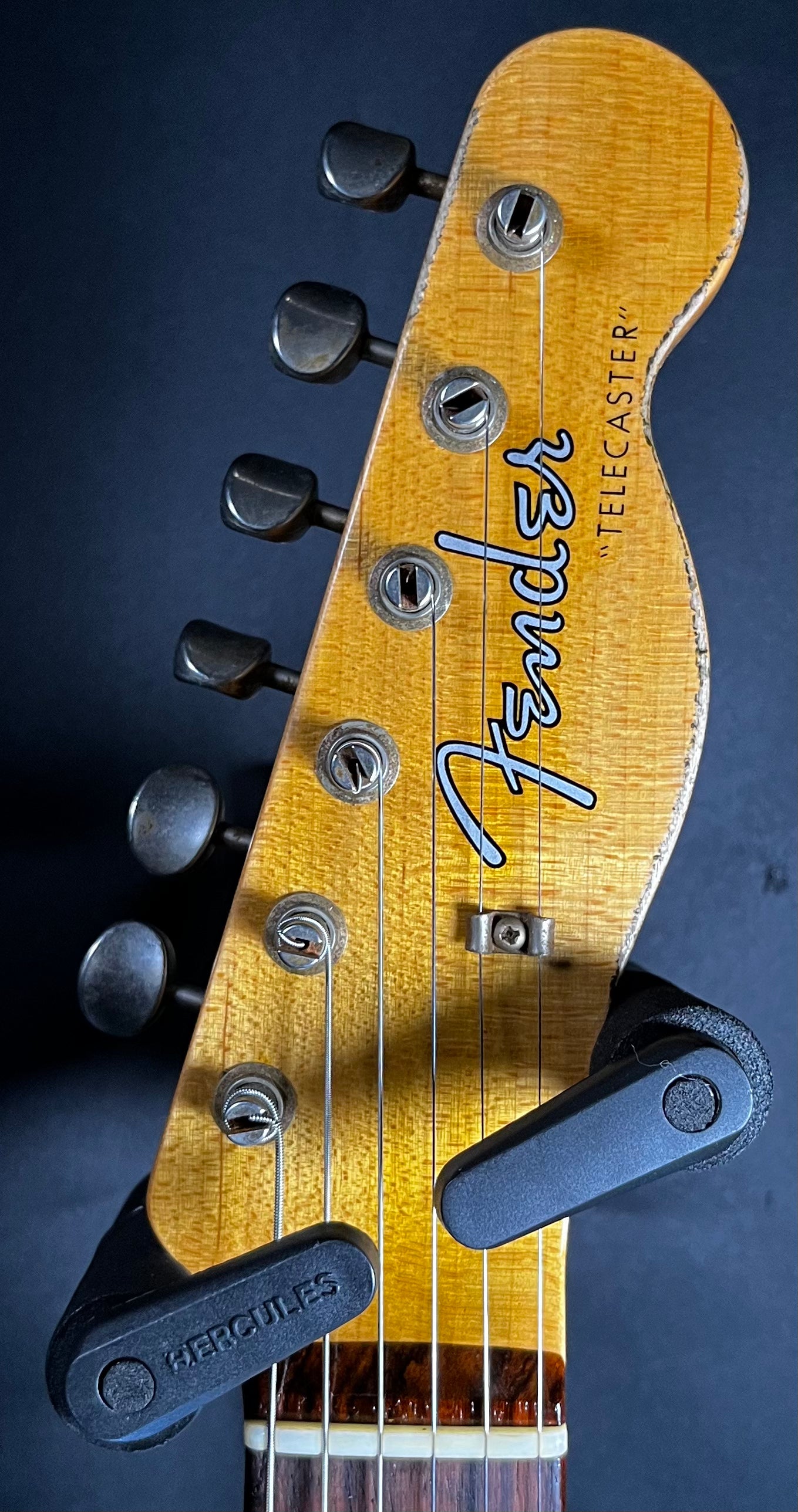 Headstock of Used Fender Custom Shop Ltd 61 Telecaster Relic Champagne Sparkle w/case TFW546