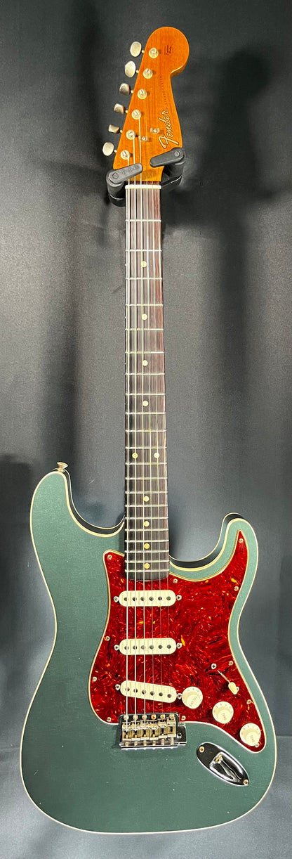 Full front of Used 2021 Fender Custom Shop Stratocaster Relic Sherwood Green w/Case TFW565