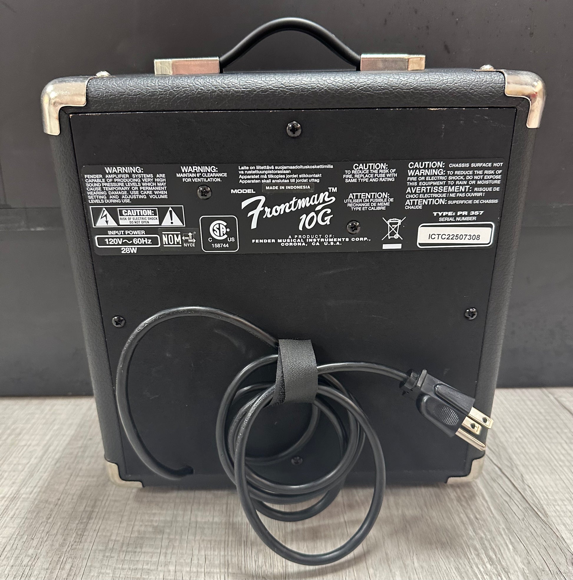 Back of Used Squier Frontman 10G Amp TSS3883