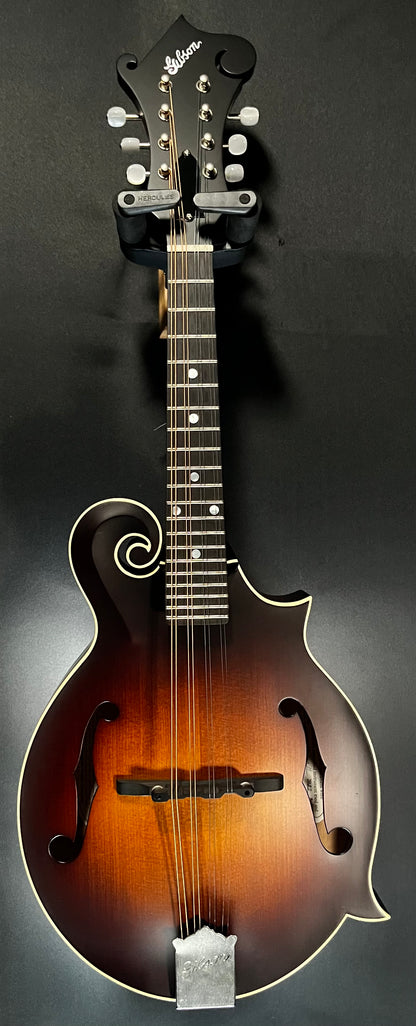 Full front of Used 2022 Gibson F-9 Acoustic Shoppe Custom Wide Nut and Radius Fretboard Vintage Burst Satin Mandolin TFW592