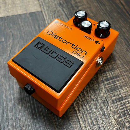 Side of Used Boss DS-1 Distortion Pedal w/box TFW608