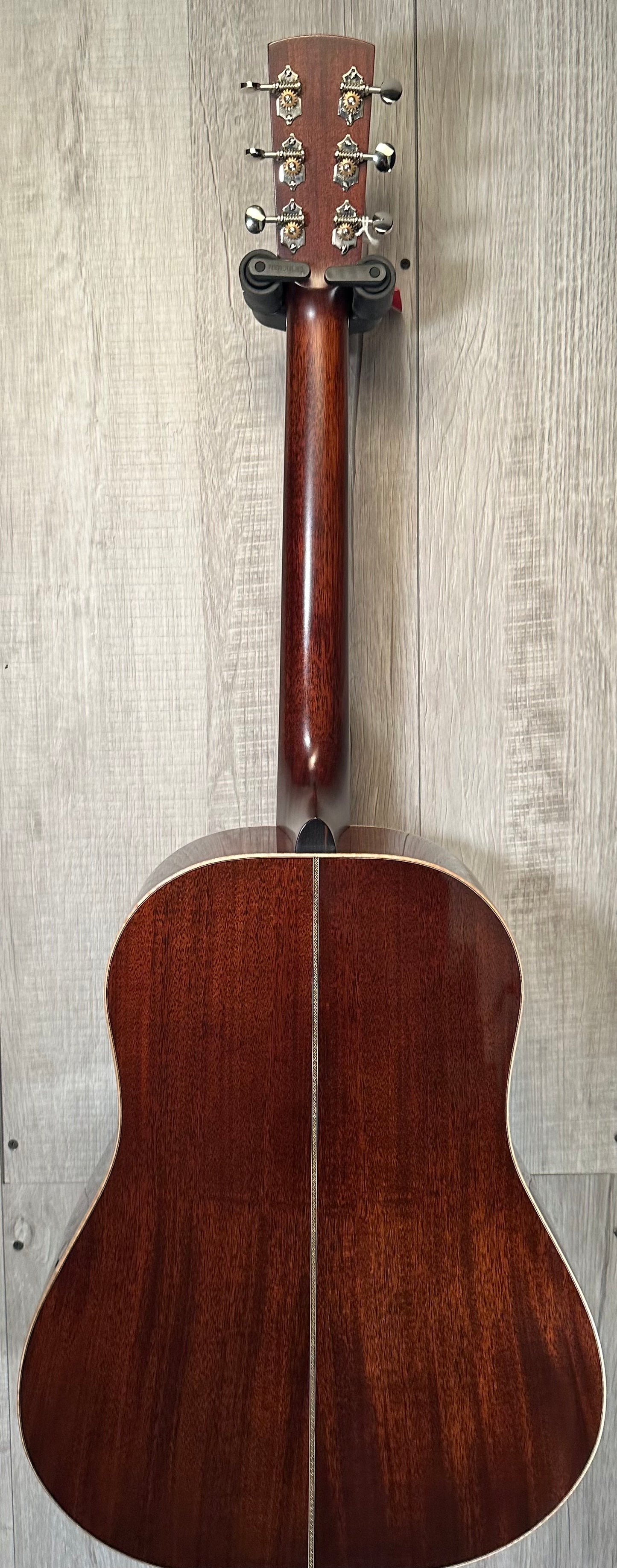 Full back of Used Huss & Dalton DS Sitka/Mahogany Dreadnought w/case TSS3924