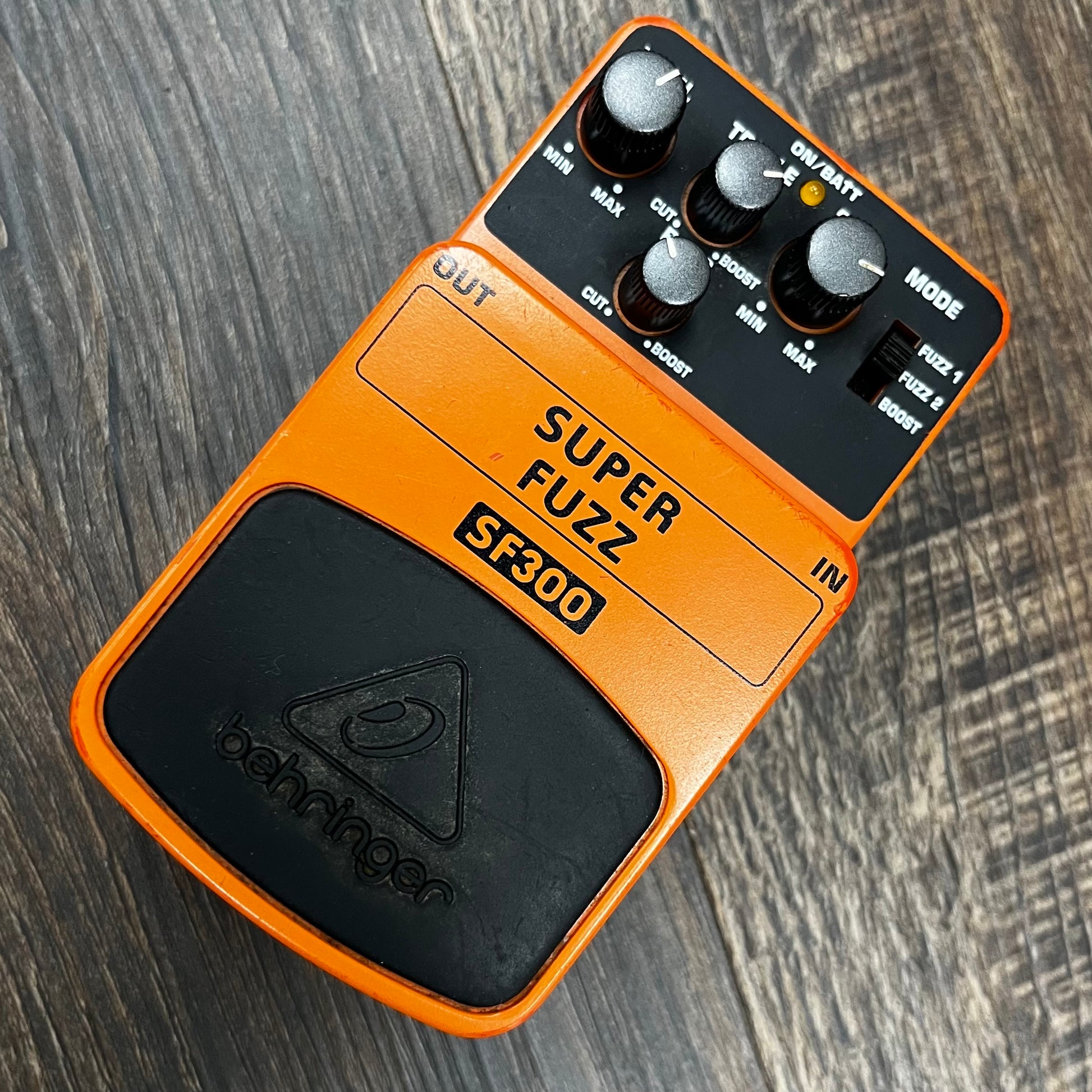 Top of Used Behringer SF300 Super Fuzz TFW620