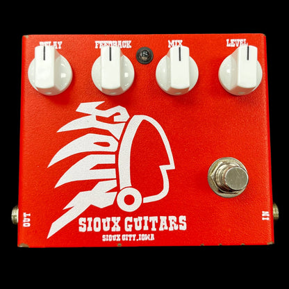 Top of Used Sioux Guitars Dakota County Delay Pedal TFW750