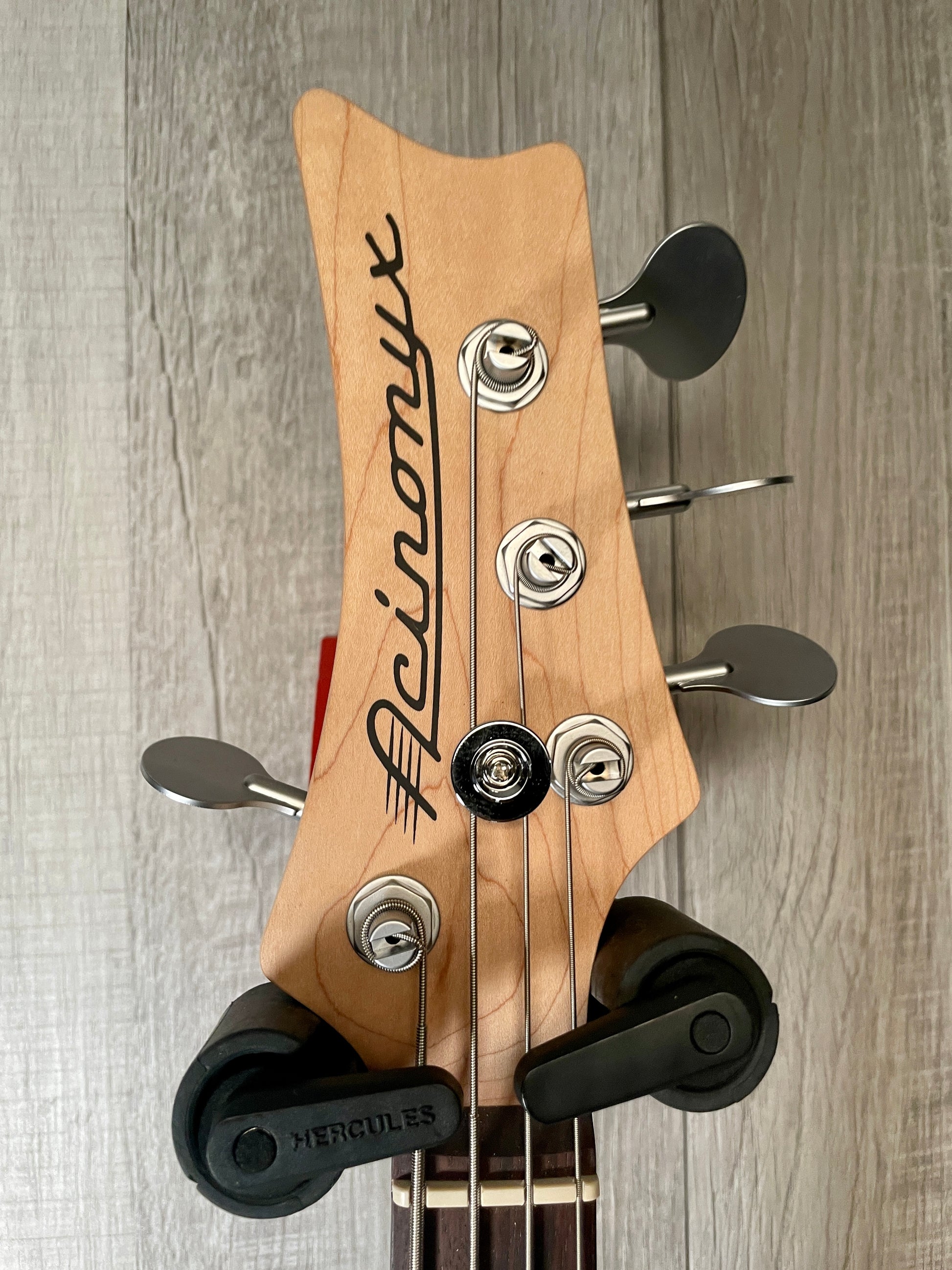 Headstock of Used Nordstrand Audio Acinonyx Short Scale Bass Guitar TSS2891.