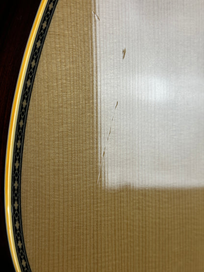 Scratch on body of Used 80s Yamaha L-10.