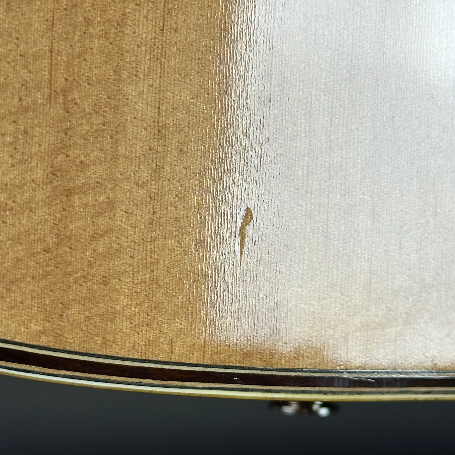 Dent on body of Vintage 1970s Yamaha L-5.