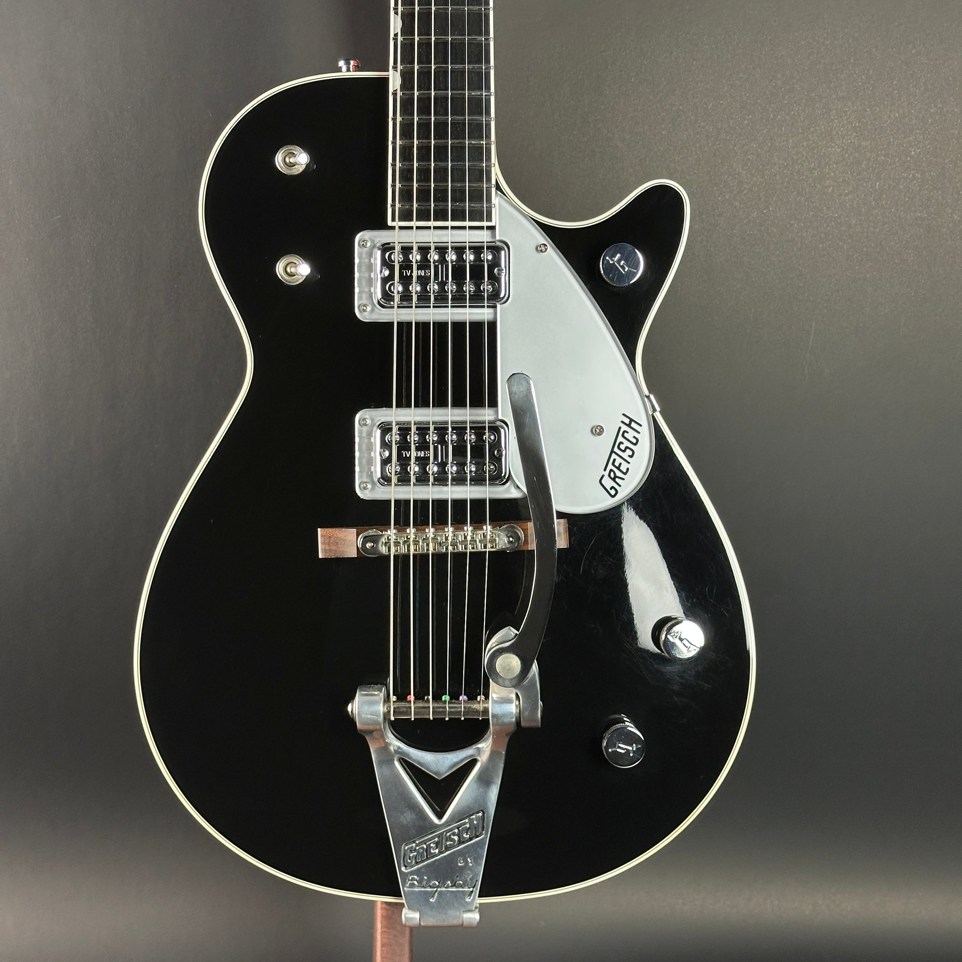 Front of Used Gretsch G6128T-TVP Power Jet.