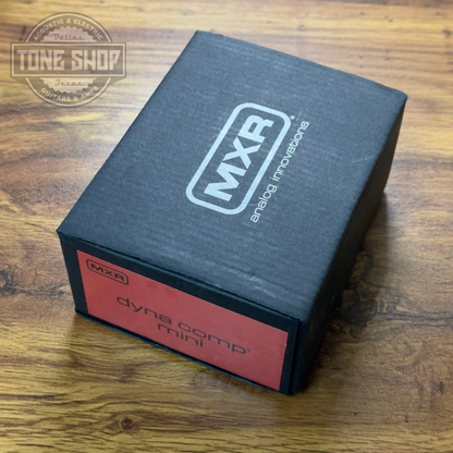 Box for Used MXR M291 Dyna Comp w/box.