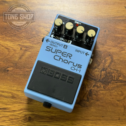 Top of Used Boss CH-1 Super Chorus.