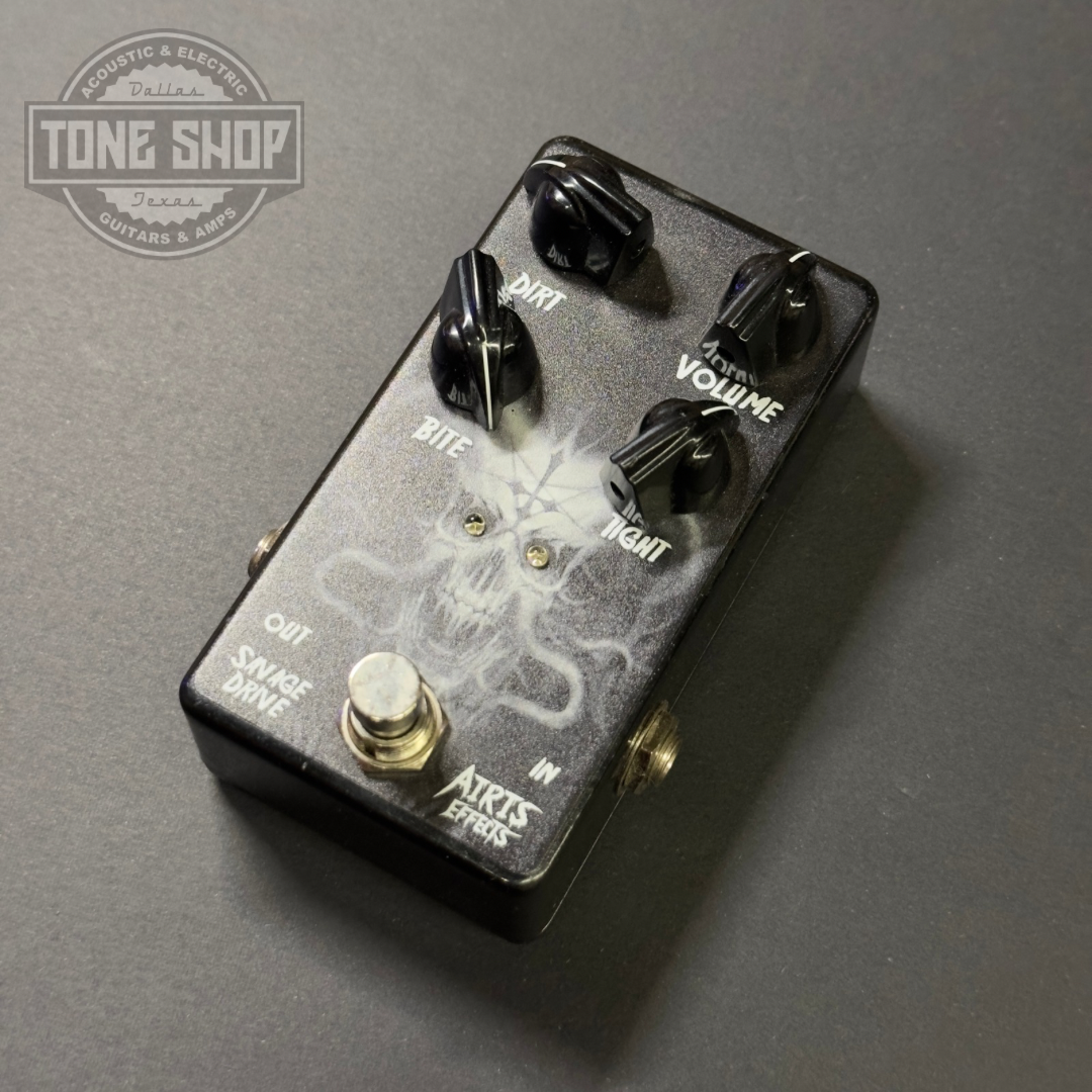 Top of Used Airis Effects Savage Drive w/box.