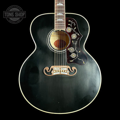 Front of Gibson Custom Shop M2M 1957 SJ-200 Murphy Lab Light Aged  Ebony.