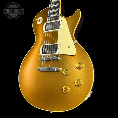 Front angle of Gibson Custom Shop 1957 Les Paul Goldtop Darkback Reissue VOS.