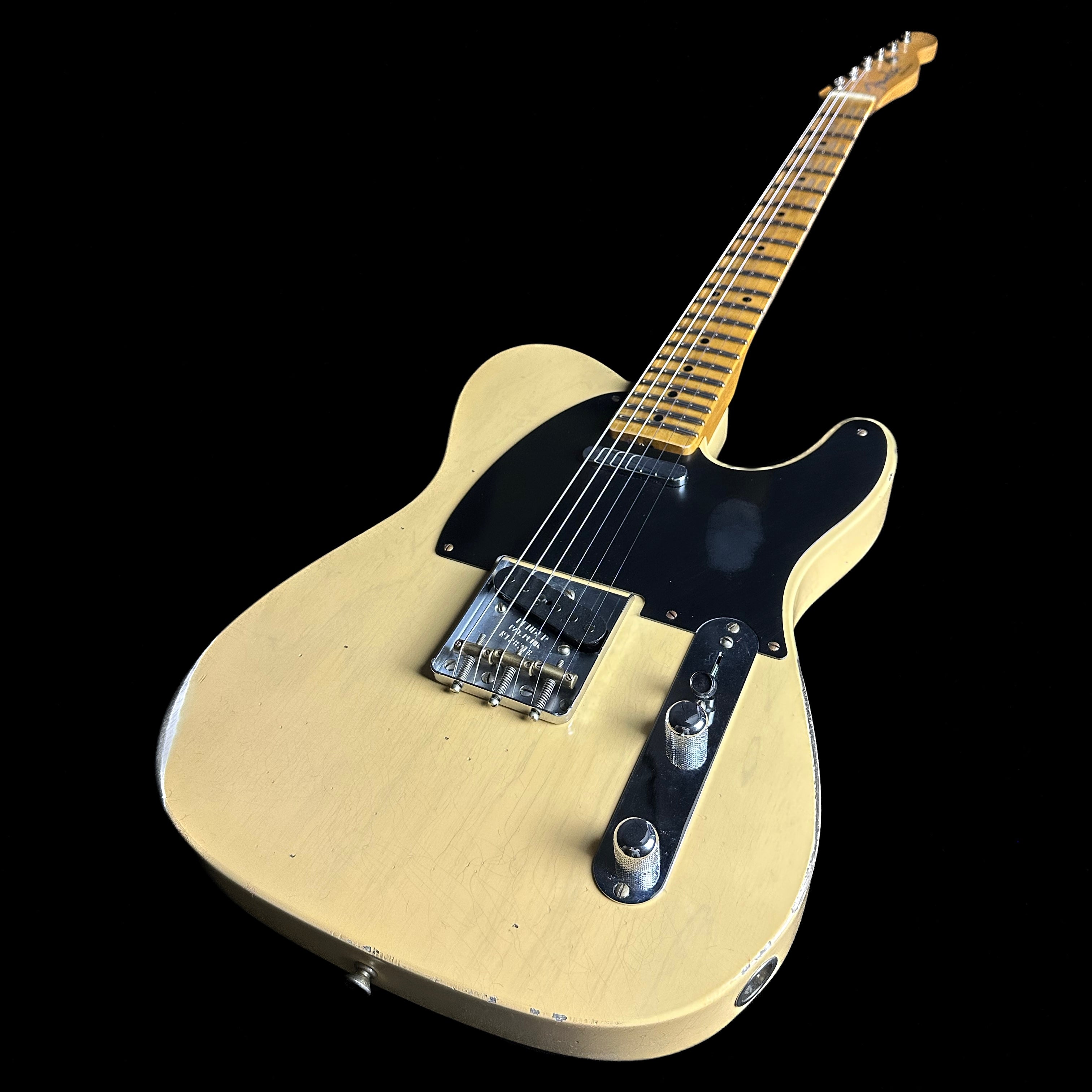 Fender Custom Shop 1952 Telecaster Relic Aged Nocaster Blonde w/case