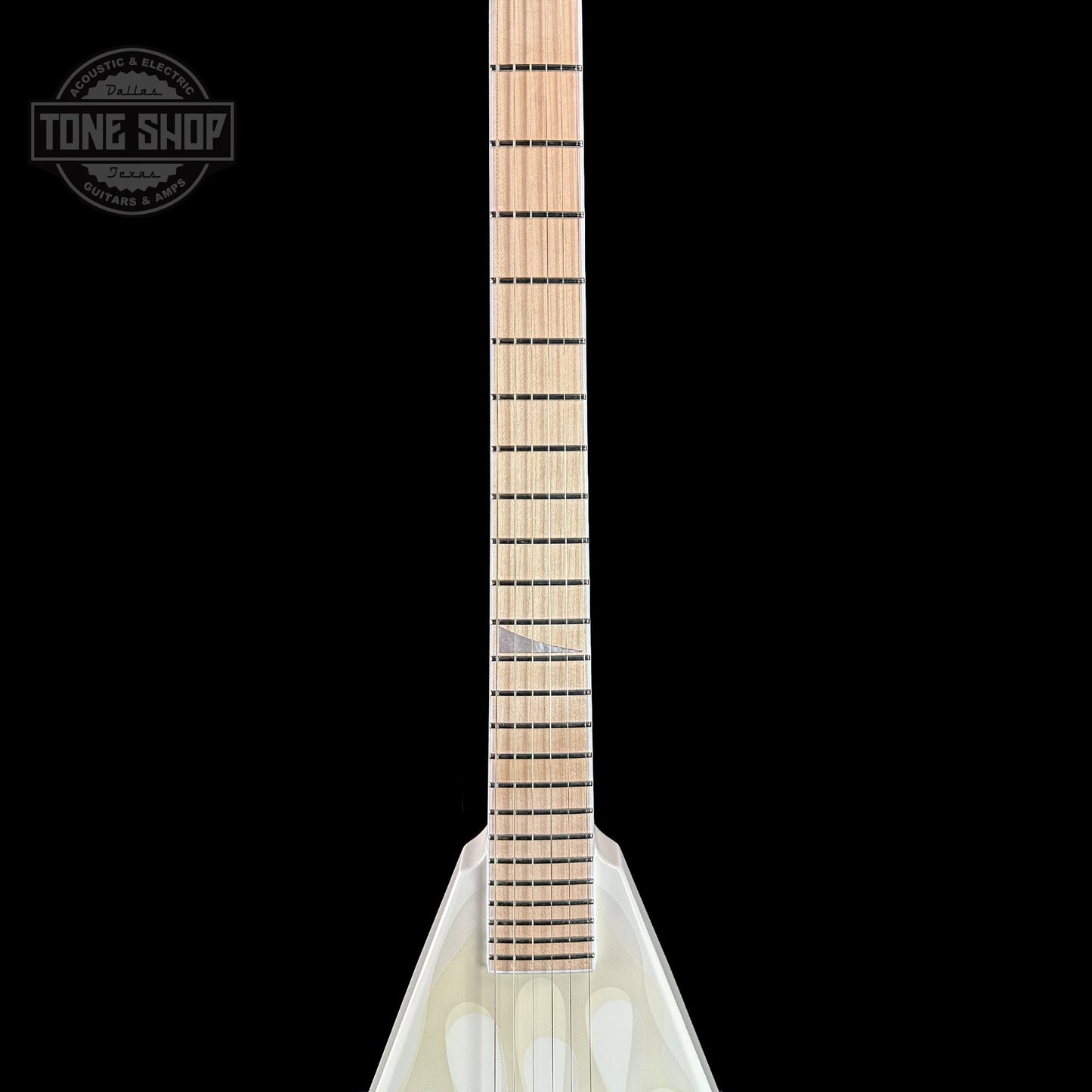 Fretboard of Jackson Custom Shop Rhoads RR24 1H White Ghost Flame.