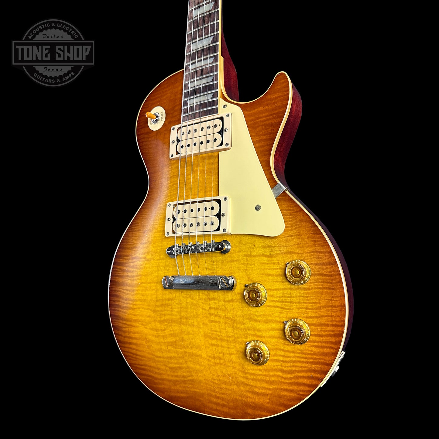 Front angle of Gibson Custom Shop Made 2 Measure 1959 Les Paul Standard Chambered SITF Tejas Burst Light Murphy Aged Double Cream.