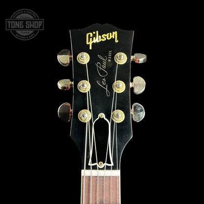 Front of headstock of Gibson Custom Shop Dealer's Choice 1958/60 Neck Les Paul Standard Chambered Lemon Burst Murphy Lab Ultra Light Aged.