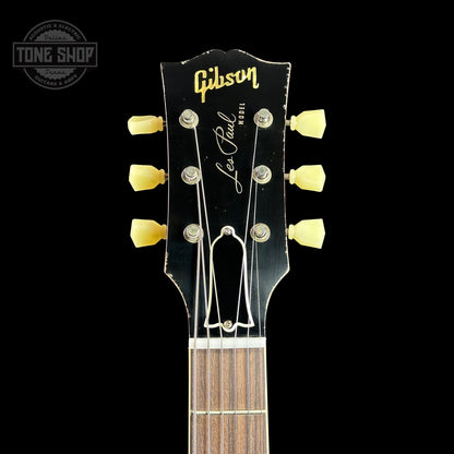 Front of headstock of Gibson Custom Shop Made 2 Measure 1959 Les Paul Standard Chambered SITF Tejas Burst Light Murphy Aged Double Cream.