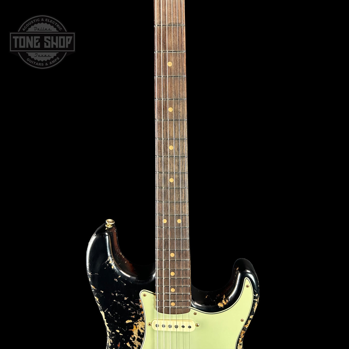 Fretboard of Fender Custom Shop Time Machine '63 Strat Super Heavy Relic Super Faded Aged Black Over 3 Color Sunburst.