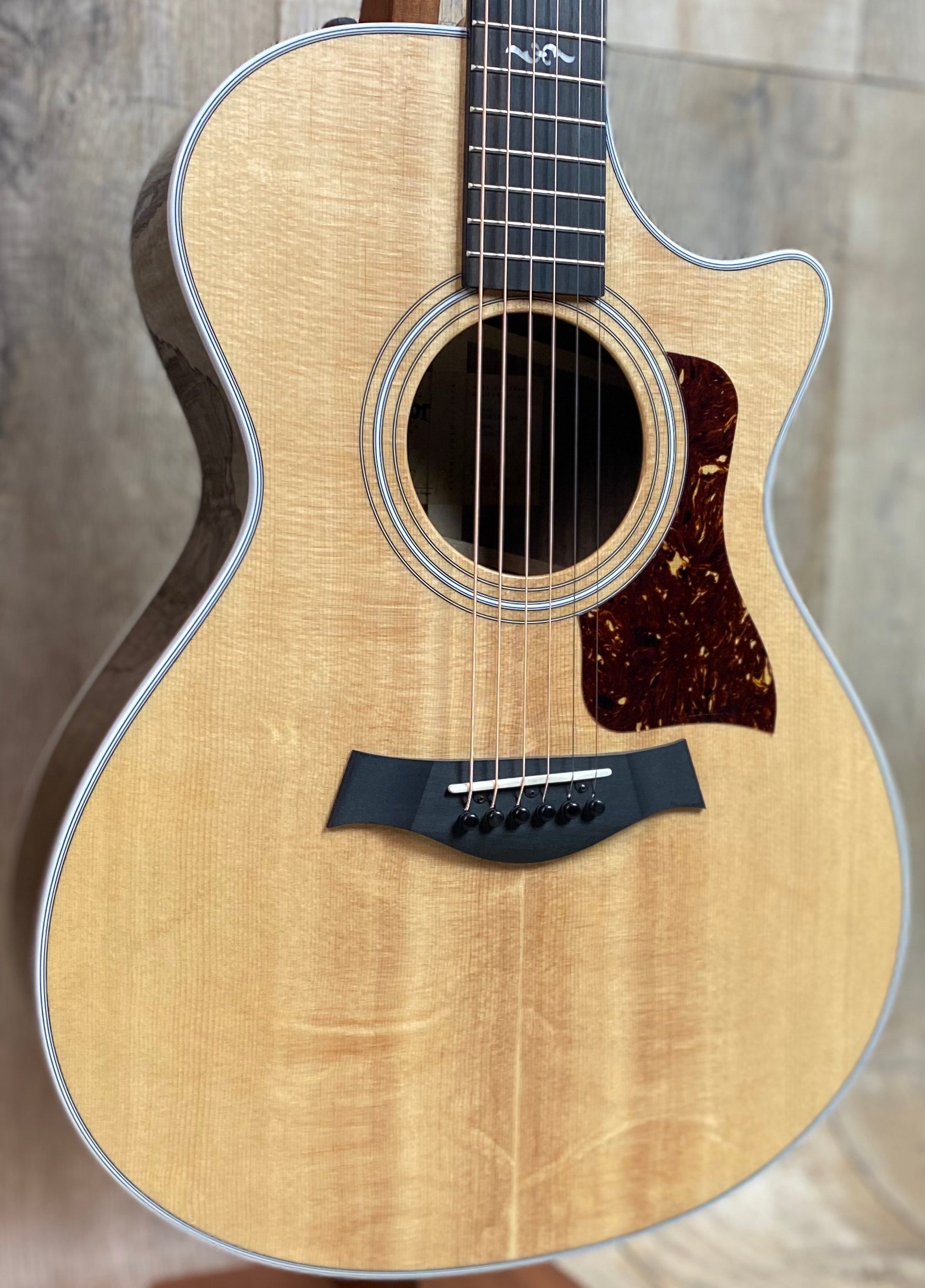 Taylor 412ce-R V-Class Bracing w/case