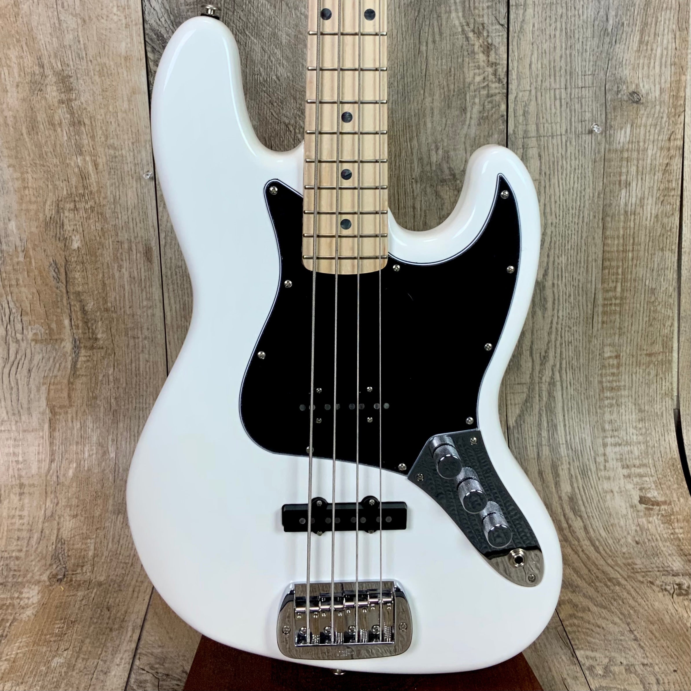 G&l deals empress bass