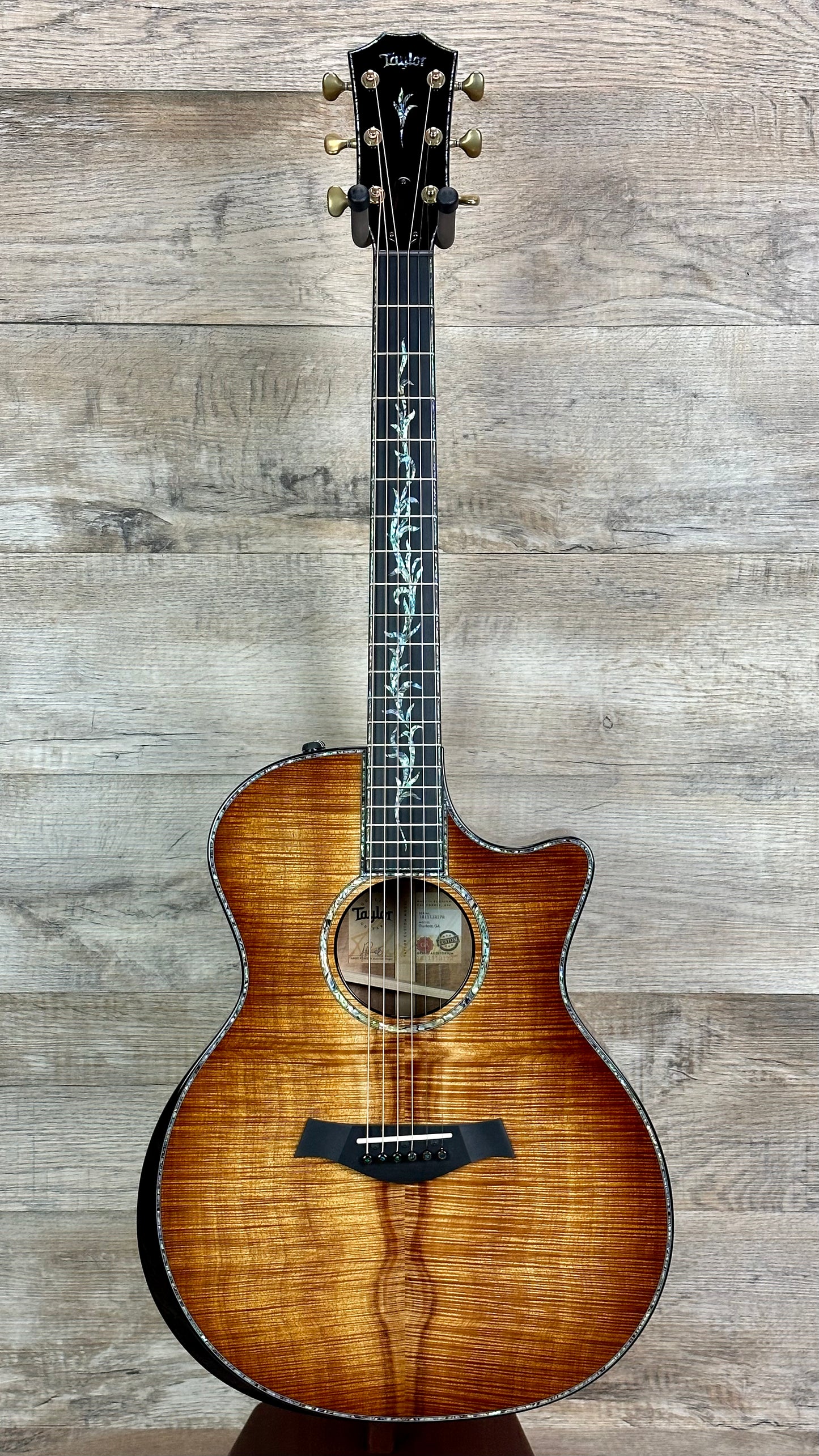 Taylor Custom GA Master Koa Custom #1 V-Class Bracing w/case